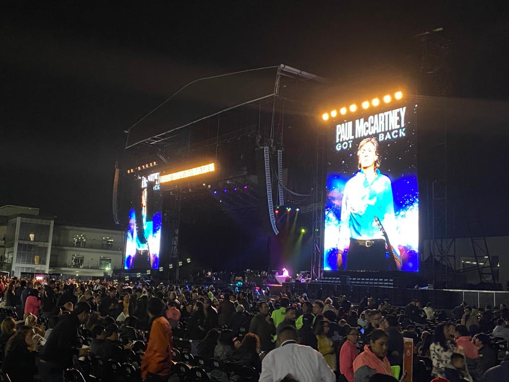 Paul McCartney sacude 60 mil almas en el Foro Sol
