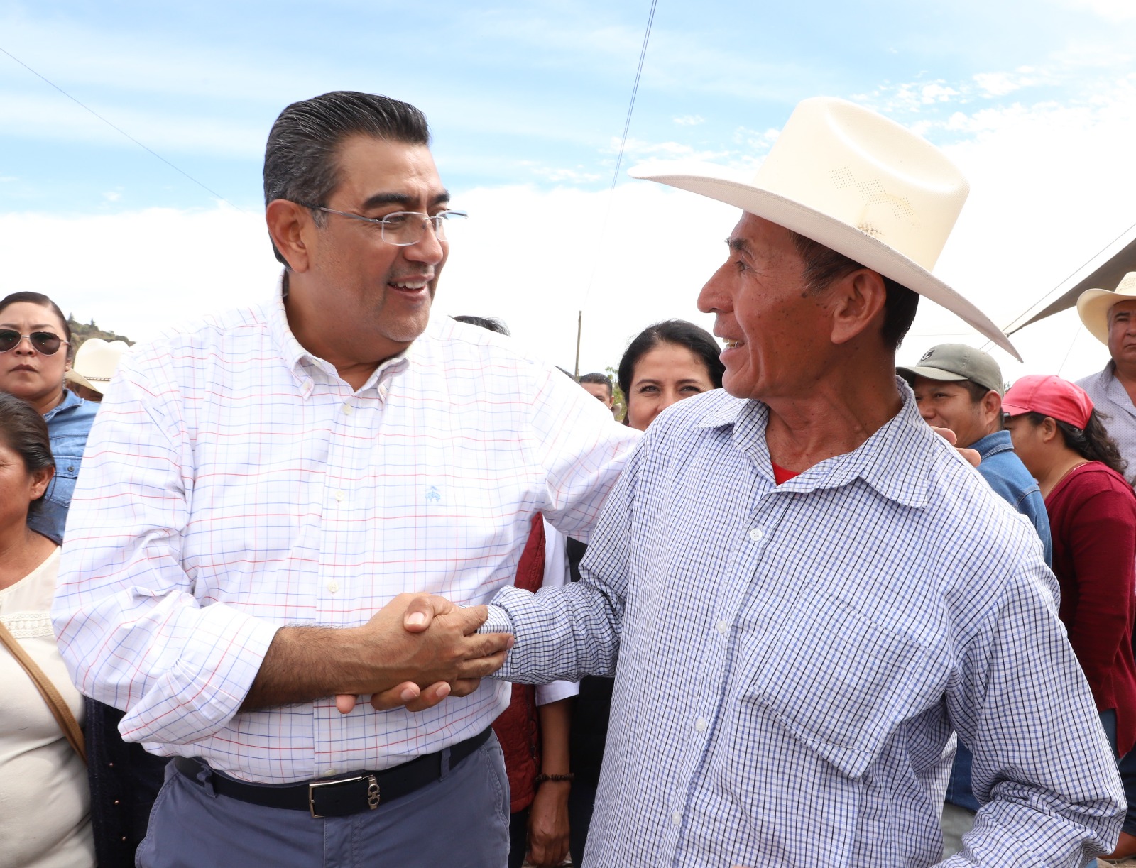 Gobierno de Puebla trabaja incansablemente por los que menos tienen: Sergio Salomón