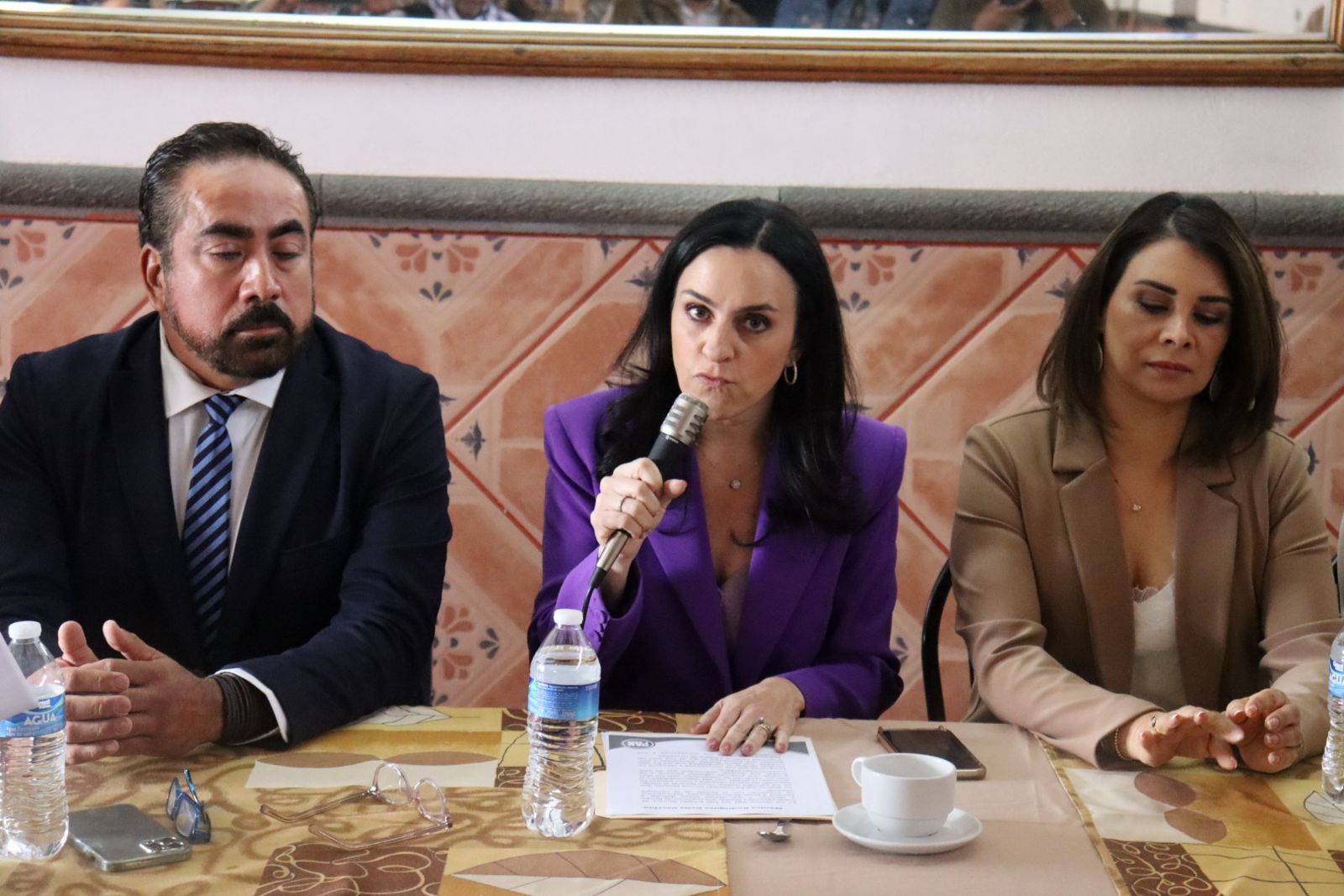 Panistas acusan a actual dirigencia de retrasar convocatoria; piden piso parejo