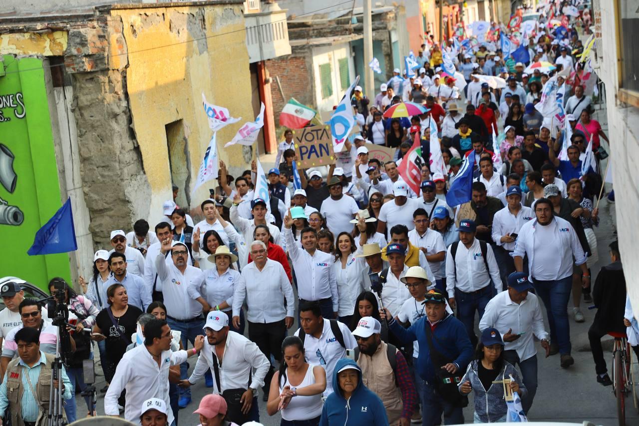 Lalo Rivera marcha en Texmelucan por una Puebla sin miedo