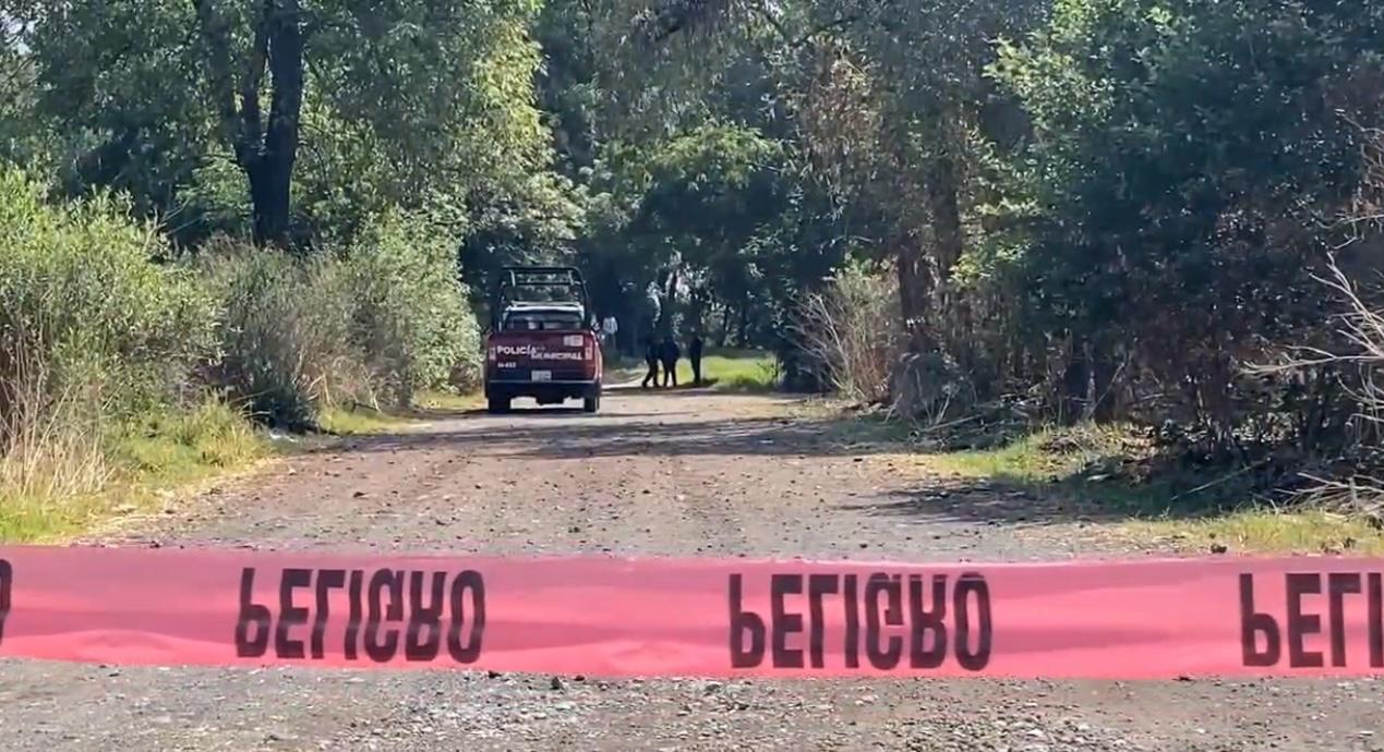 Encuentran cuerpo ejecutado en un camino en Coronango