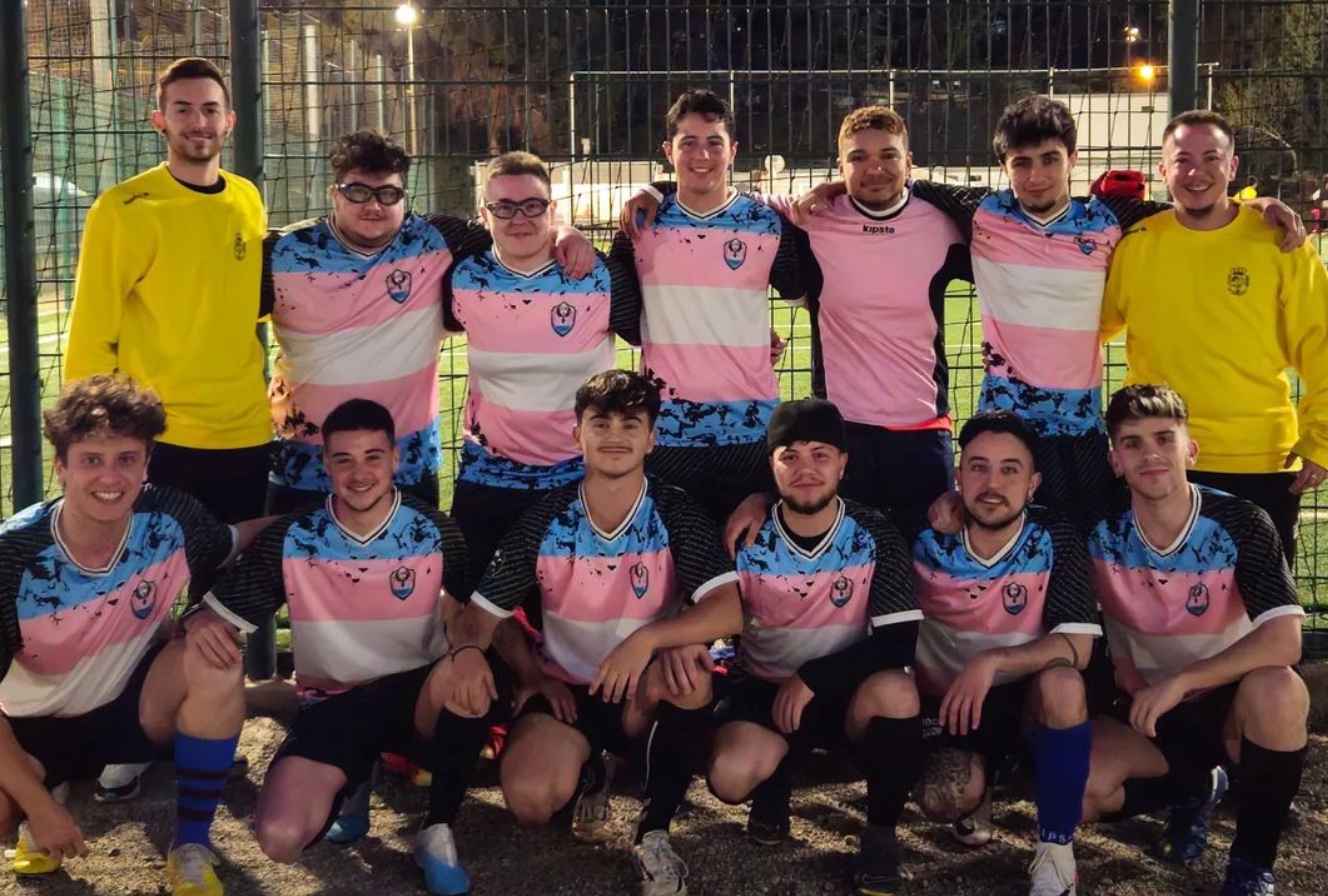 Fénix FC, el primer equipo trans de fútbol de España debuta en una liga regional 