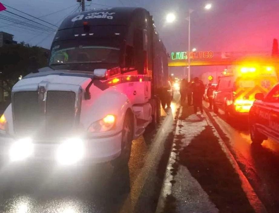 Policías de Cuapiaxtla frustran robo de camión y rescatan a chofer