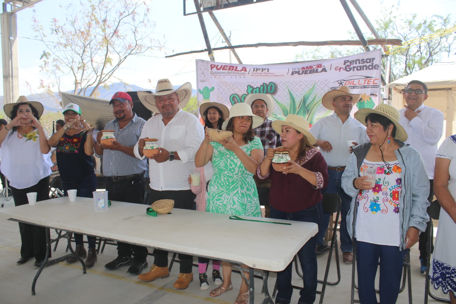 Celebran en San Juan Raya la Feria del Pulque 2025