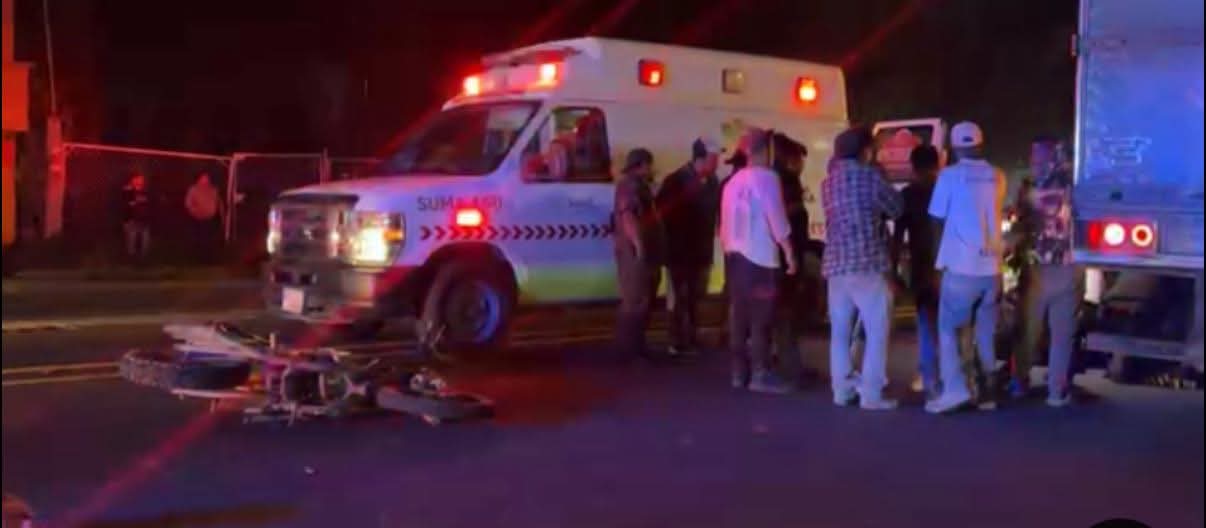 Muere motociclista embestido por tráiler en Ciudad Serdán