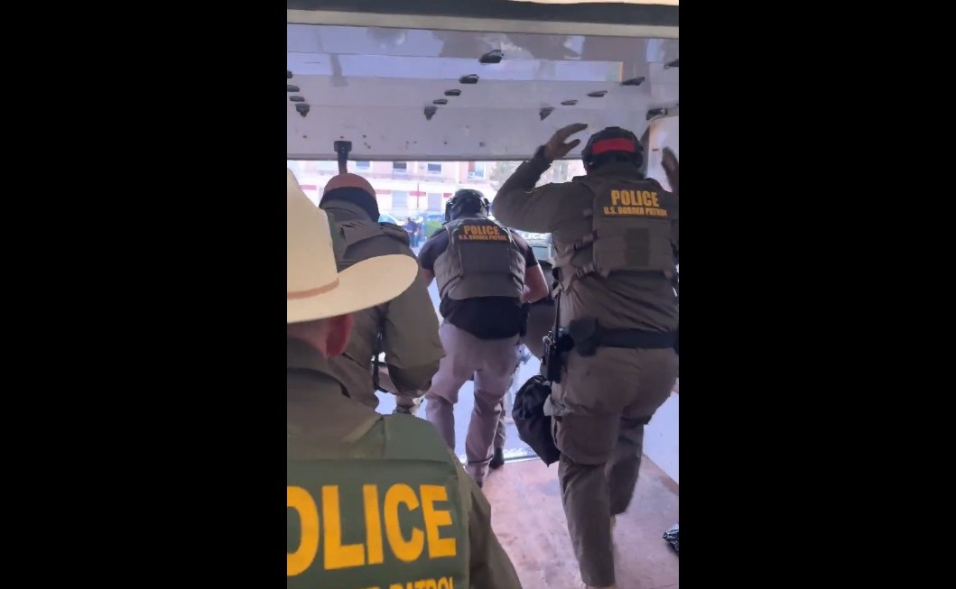 Con Operación Caballo de Troya, detienen a migrantes en Los Ángeles 