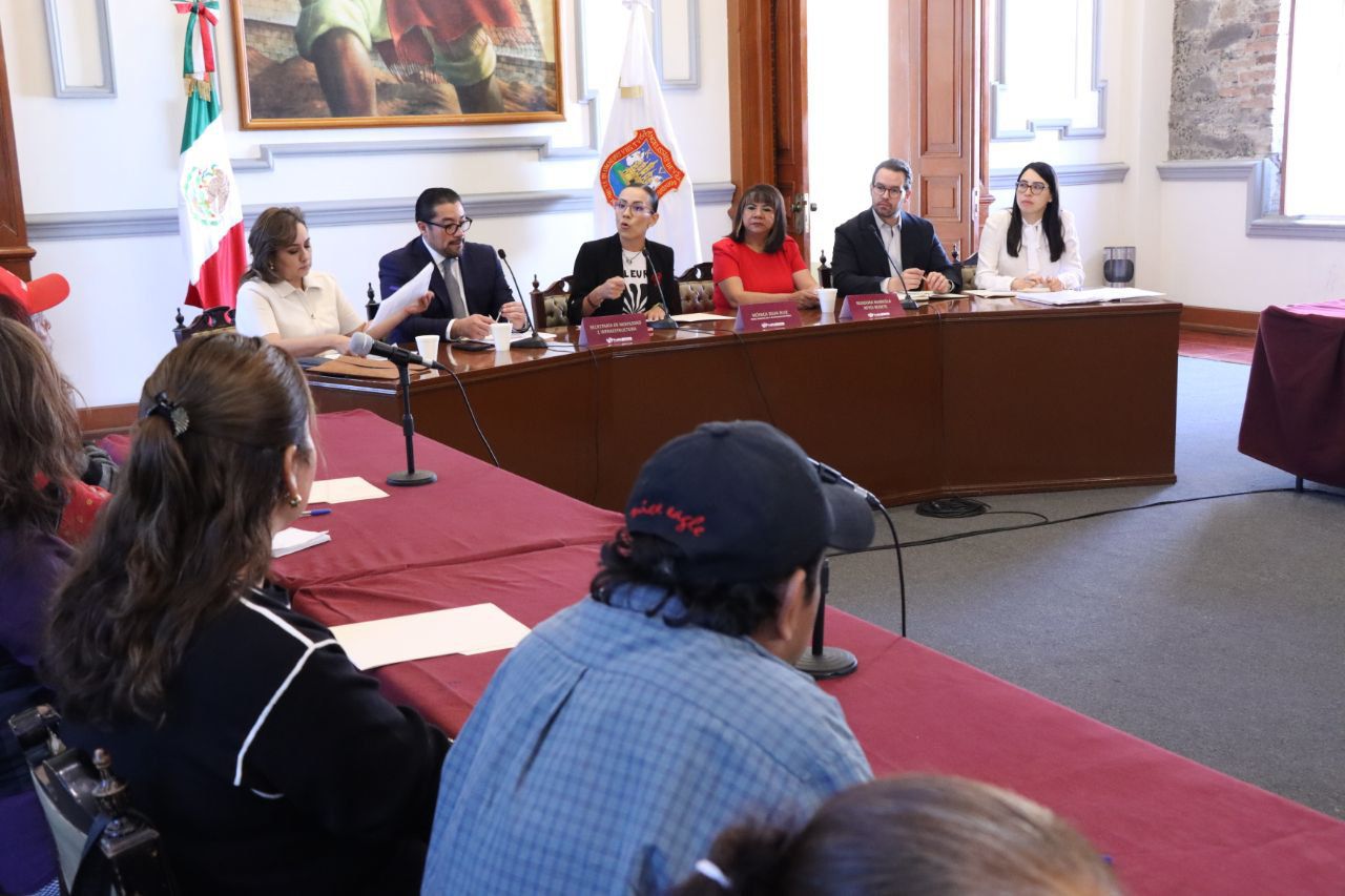 Gobierno de la Ciudad avanza en reparación del daño por explosión en Xochimehuacan