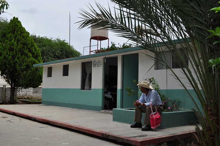 Urgen pobladores de Xayacatlán a construir un hospital en su municipio