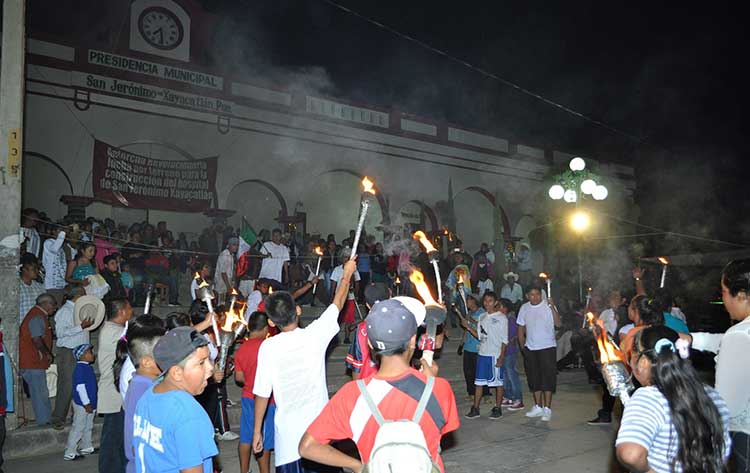 A balazos celebran Grito de Independencia en Xayacatlán