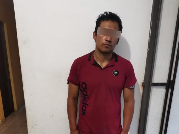 Detienen a narcomenudista con 76 dosis de droga en Xicotepec