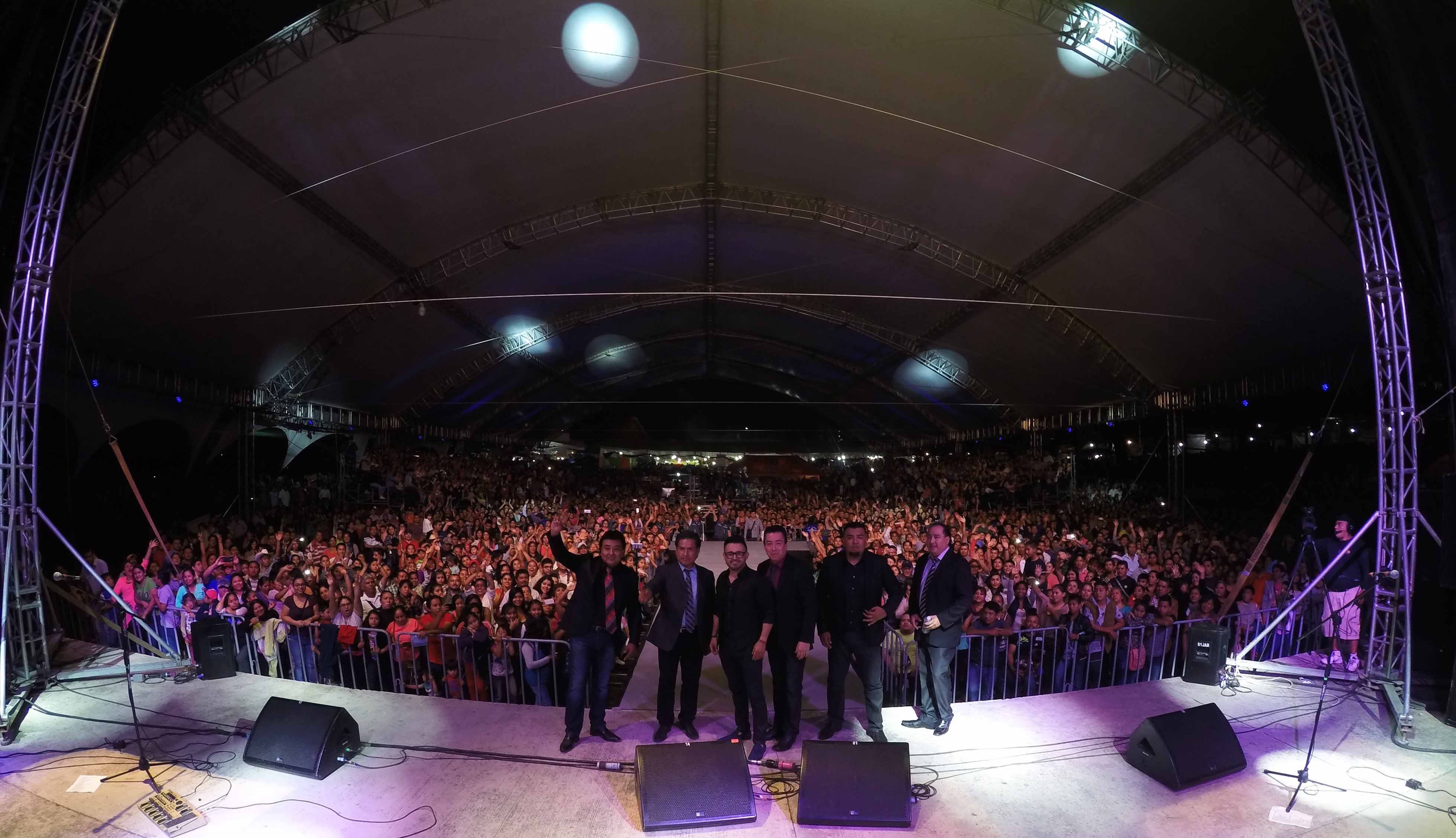 Amor y romanticismo en el segundo concierto en la feria de Xicotepec