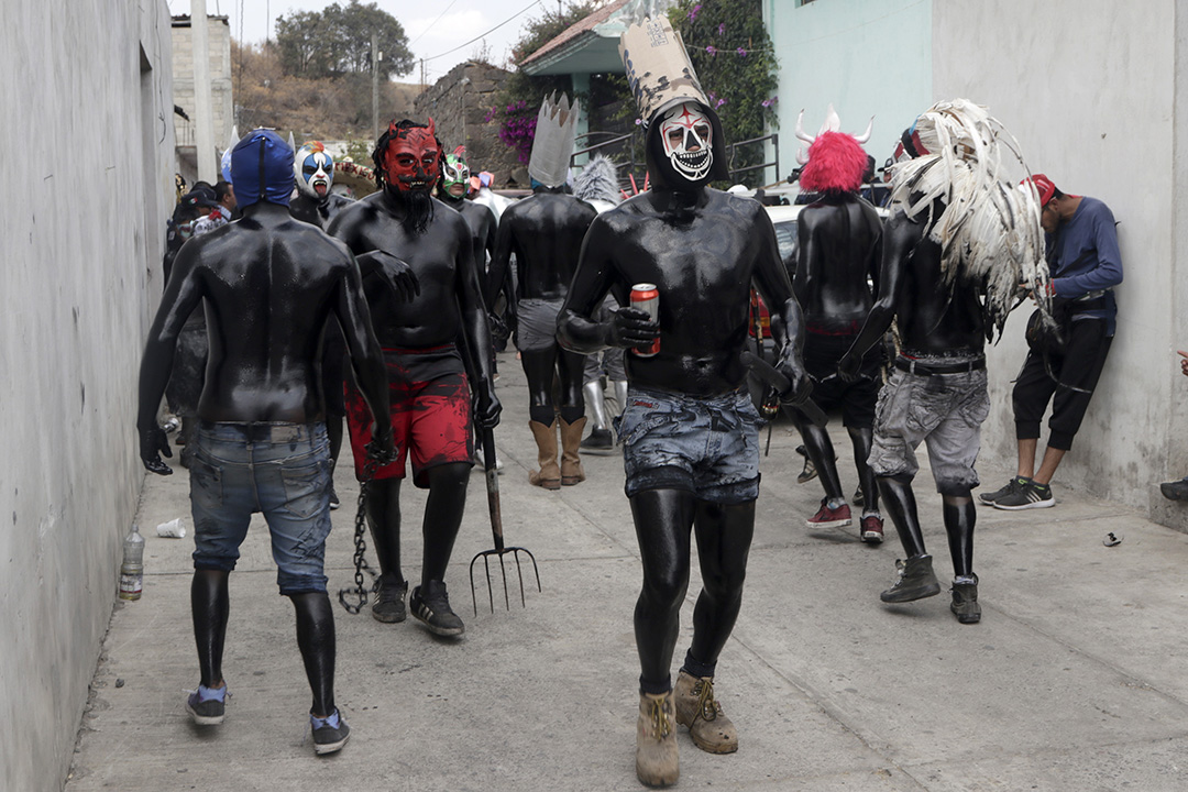 Ellos son los Tiznados del carnaval de Puebla
