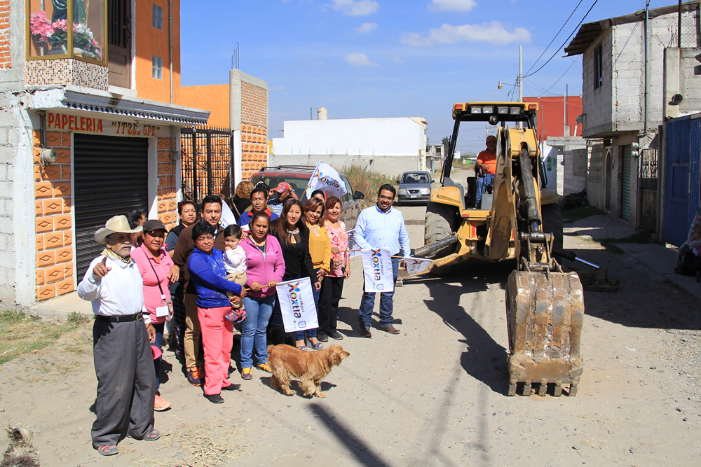  Arrancan trabajos de adoquinamiento y agua potable en Xoxtla