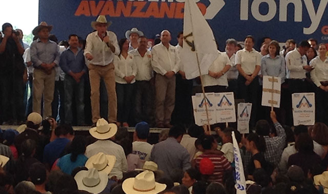Antonio Gali cierra su campaña en la Mixteca de Puebla