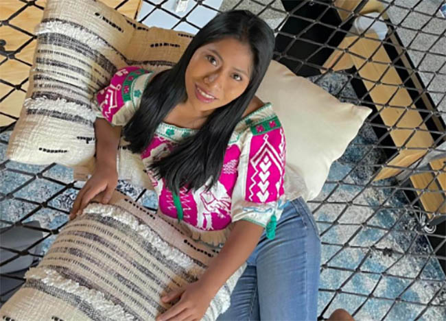 Filma Yalitza Aparicio promocional en Atlixco