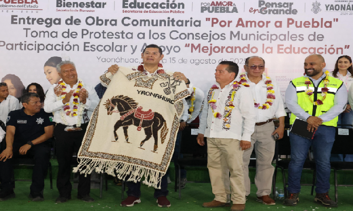 En Yaonáhuac, Armenta cumple sueño de la educación pública en salud para jóvenes indígenas
