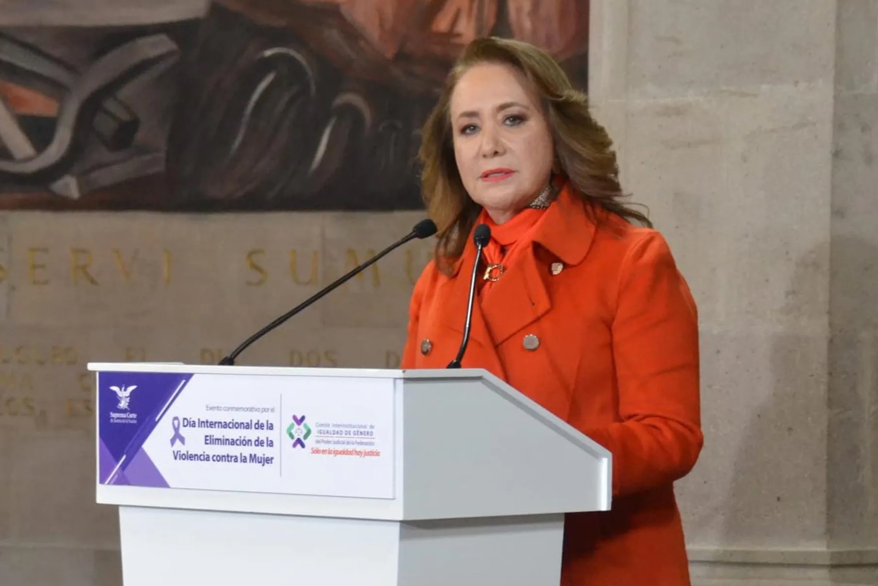 SEP devuelve la bolita a la UNAM para cancelar título de Yasmín Esquivel