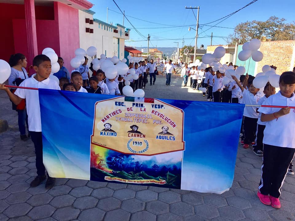 Marchan niños por la paz en Yehualtepec