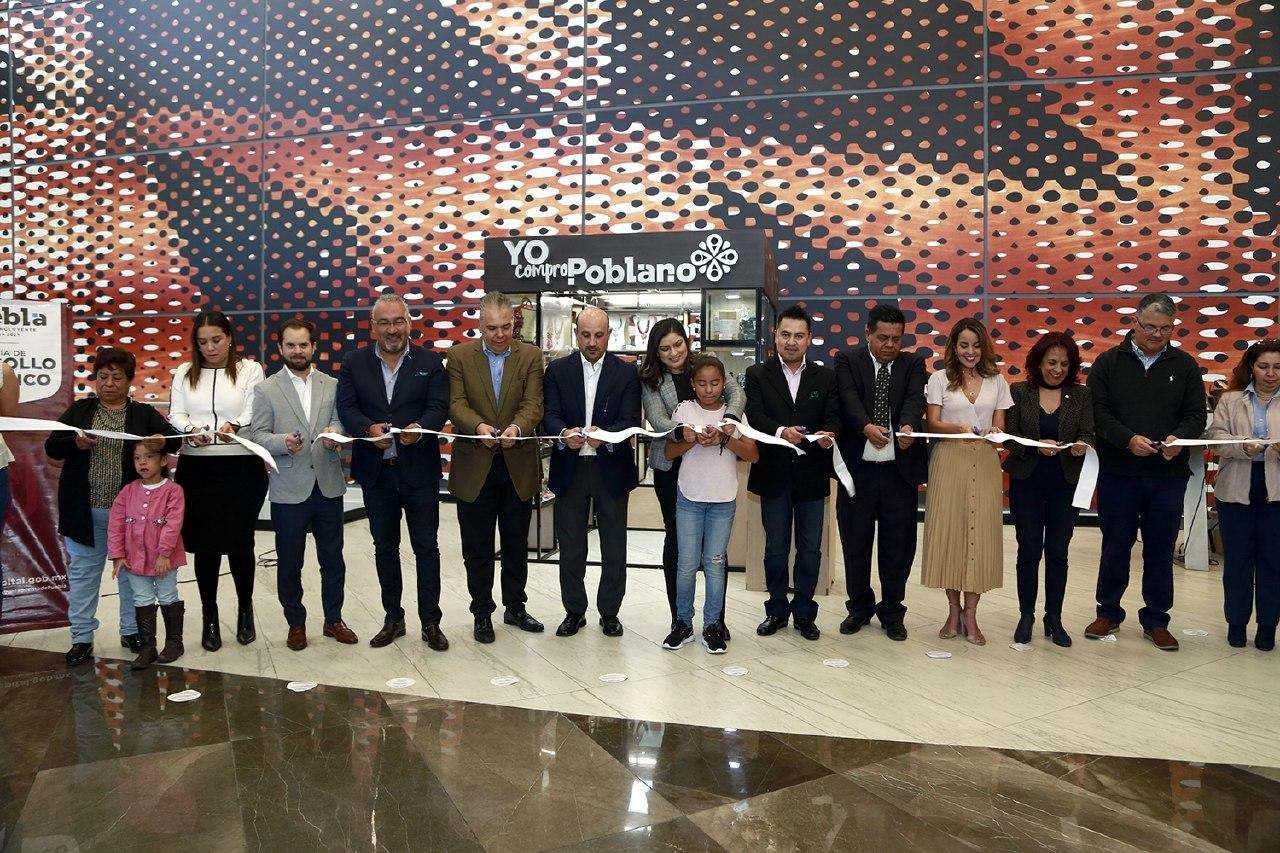 Inauguran punto de venta Yo Compro Poblano en Paseo Destino