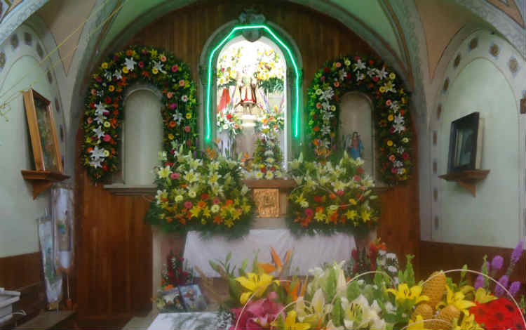 San Miguel Arcángel reúne a miles de fieles en Zacapoaxtla