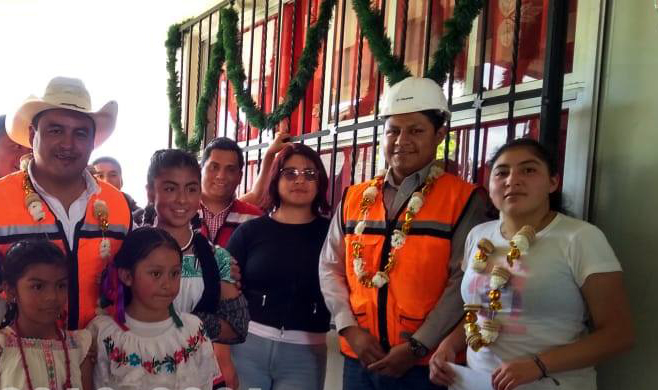 Ayuntamiento de Zacapoaxtla recorta aguinaldo a empleados