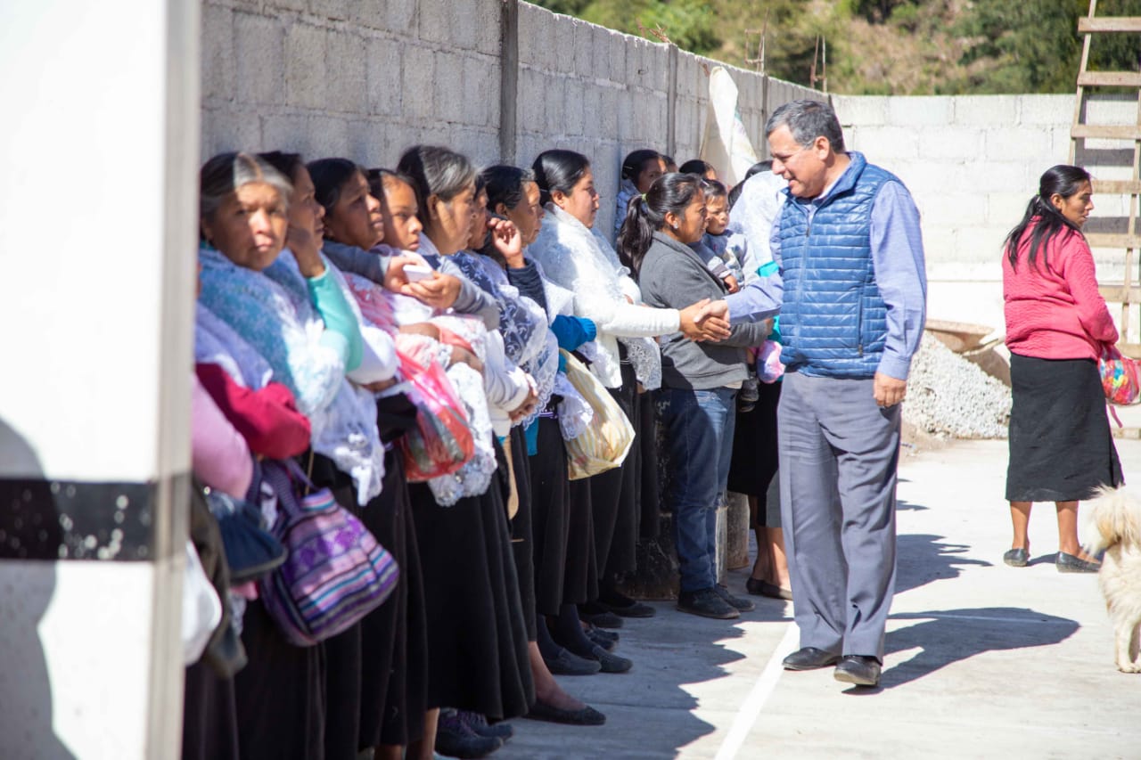 Lecona entrega comedor escolar a Telesecundaria Vicente Guerrero