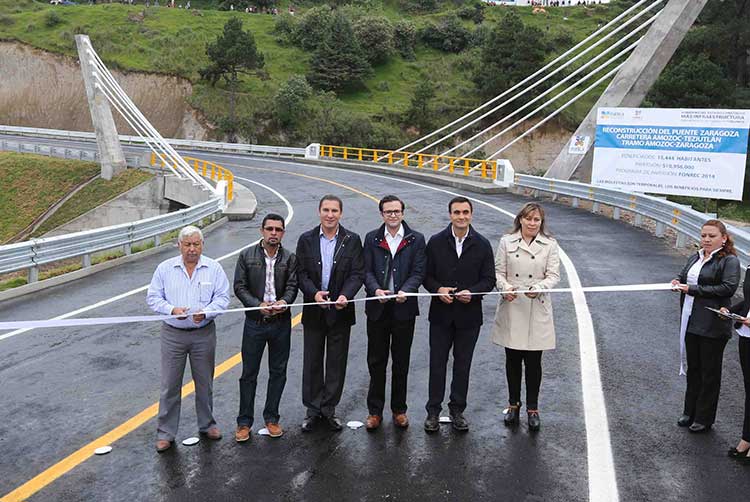 Inaugura RMV puente Zaragoza en la carretera Amozoc-Teziutlán