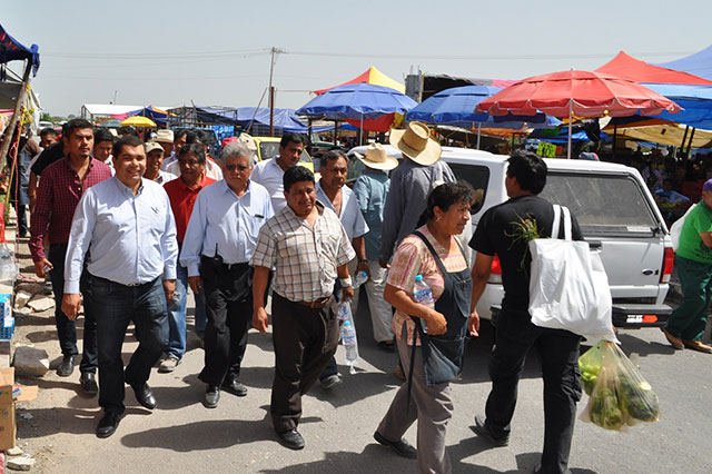 Acusa Zavala abandono del estado en municipios de la Mixteca