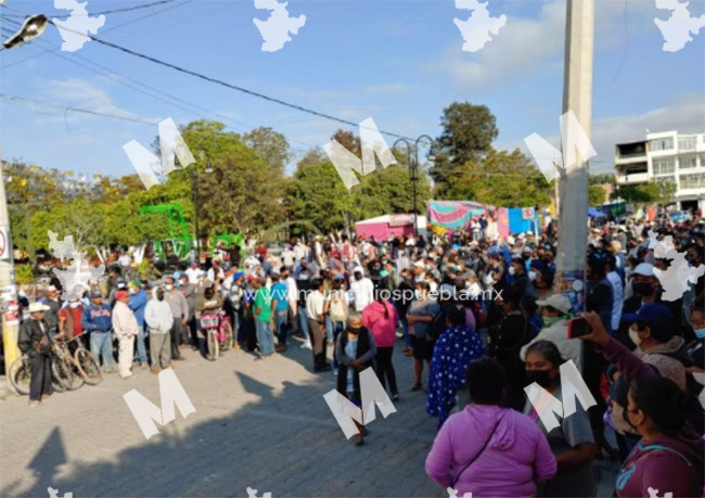 Con fuerza pública recuperan alcaldía de Zinacatepec tras toma por DAP 