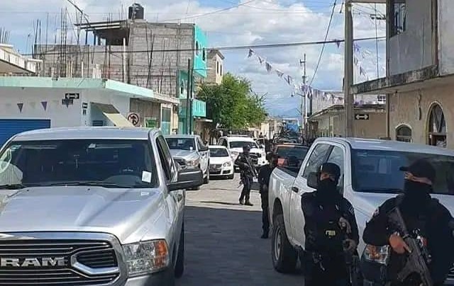 Catean maquiladora de Zinacatepec y detienen a tres