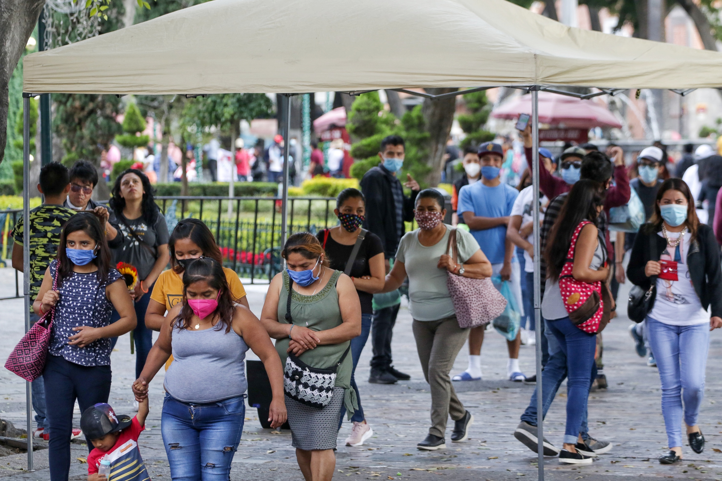 Reportan casi 500 casos de Covid este fin de semana en Puebla